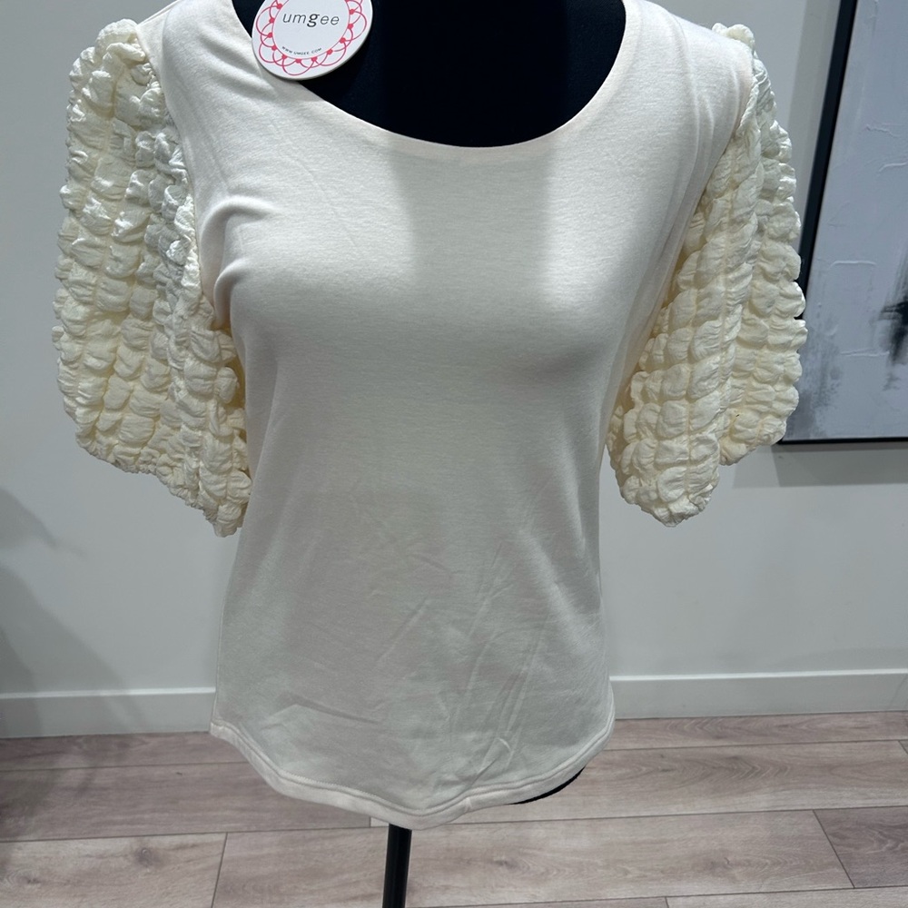 Umgee White Textured Sleeve Blouse